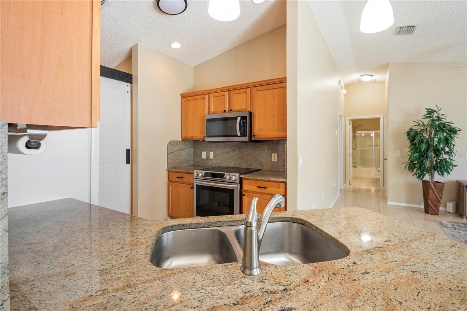 VILLAGES OF SUMTER BROYHILL VILLAS - Residential