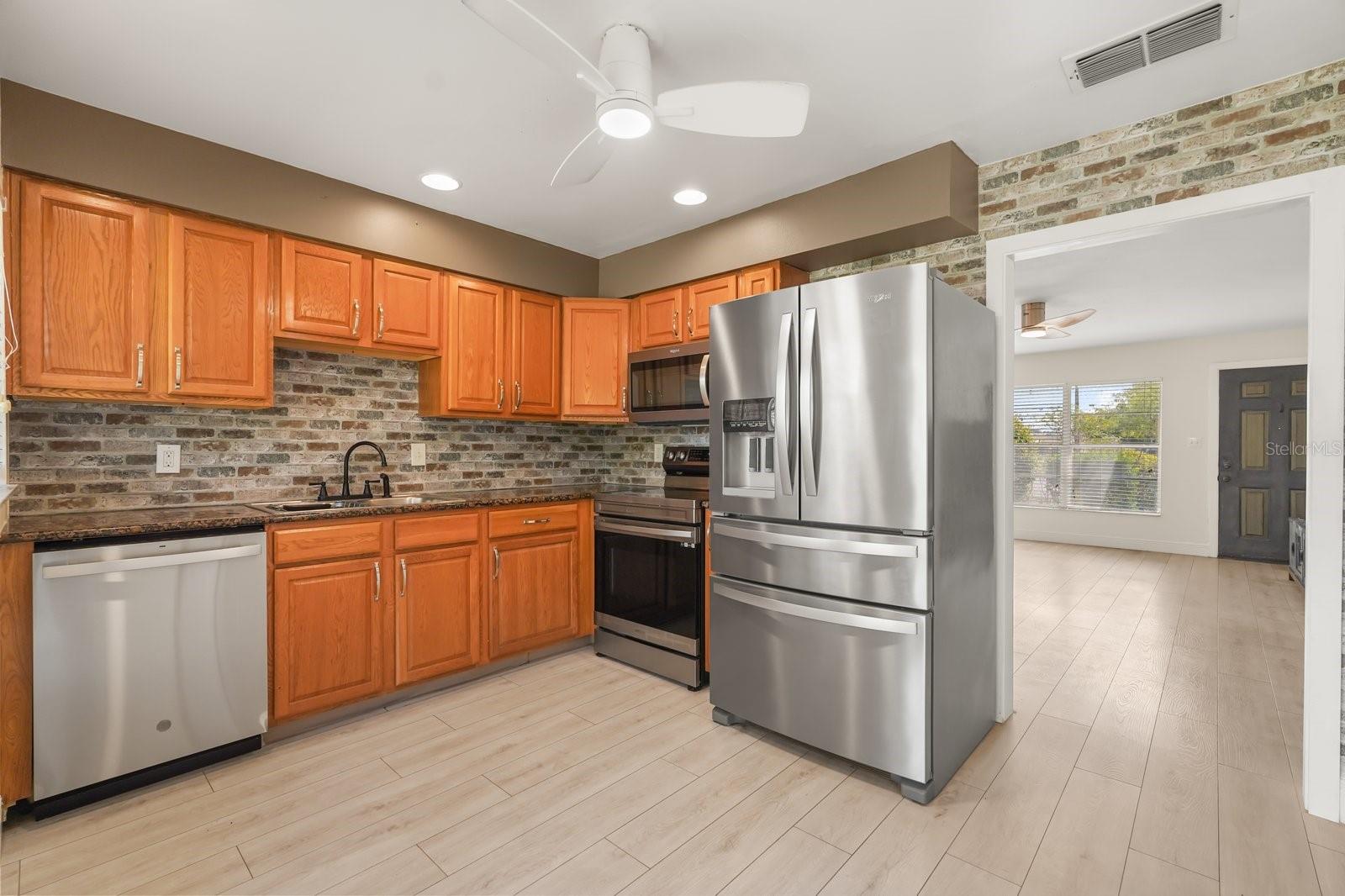 ORANGE TREE VILLAGE 02 - Residential