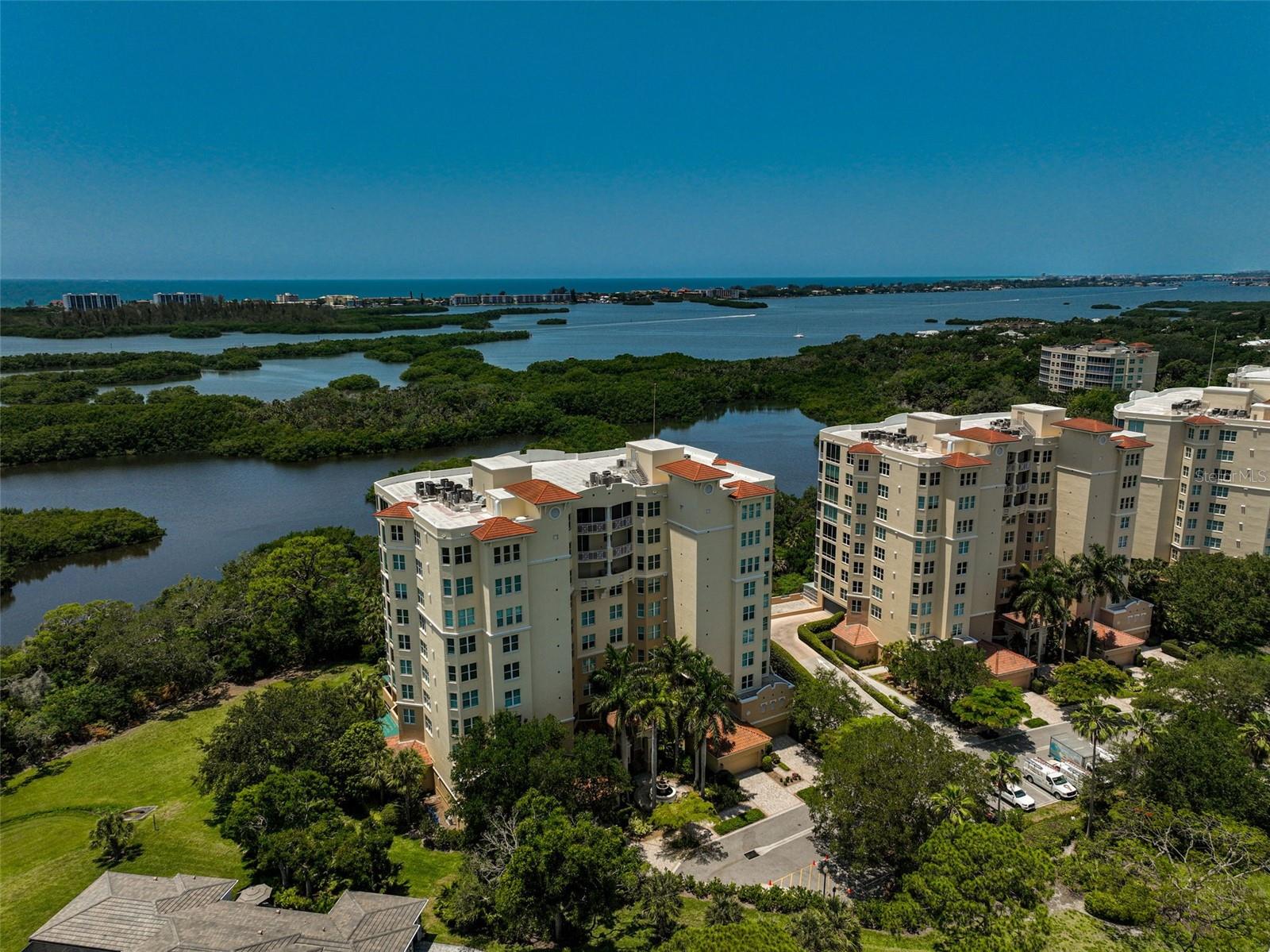 385 N POINT ROAD 701