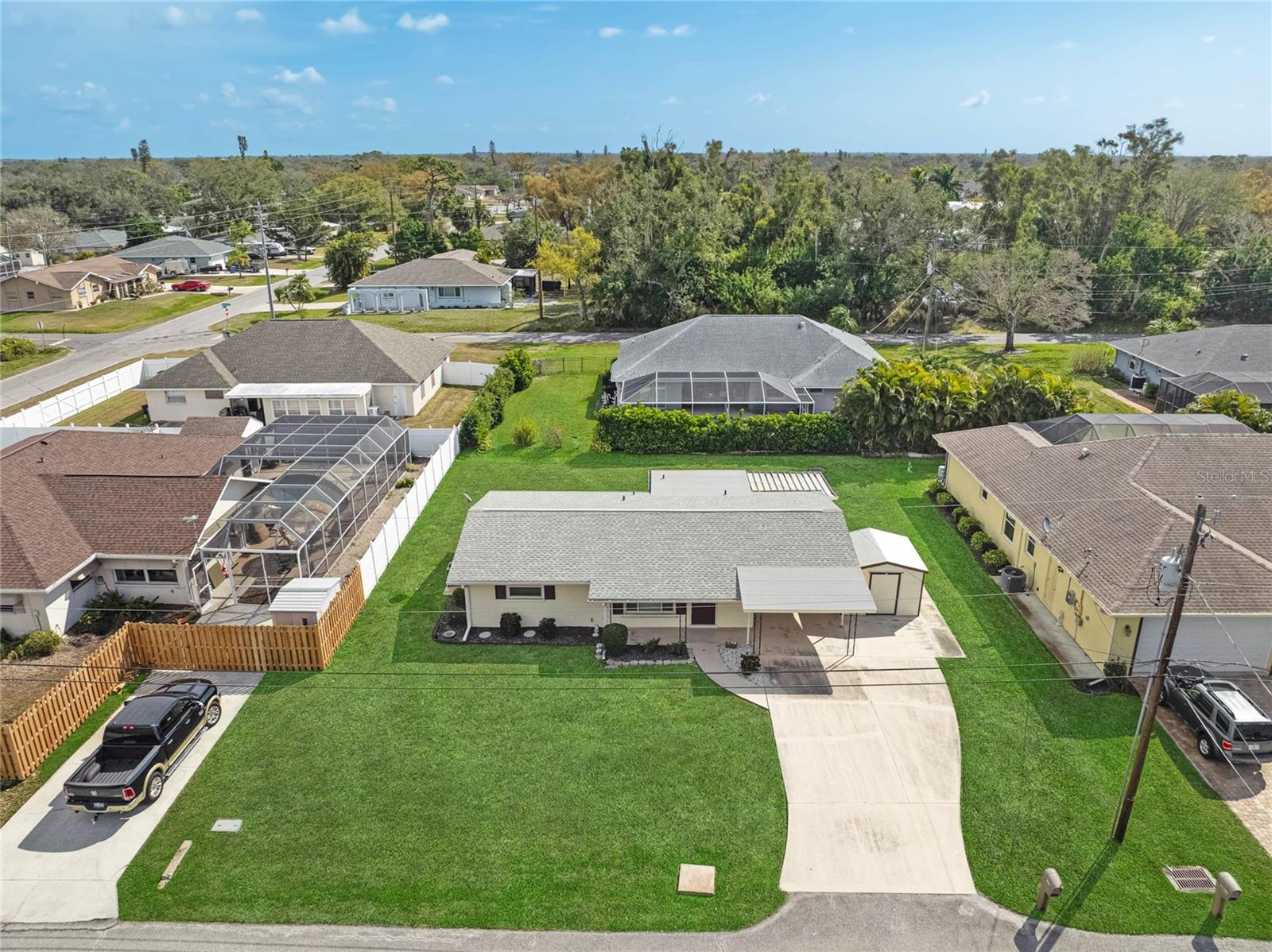 SOUTH VENICE - Residential