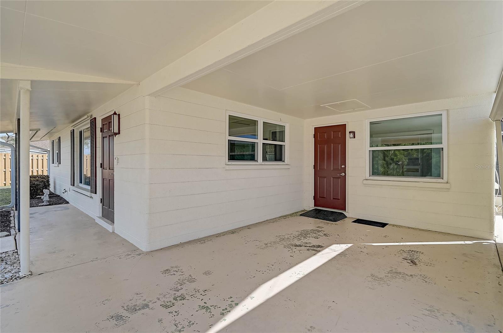 SOUTH VENICE - Residential