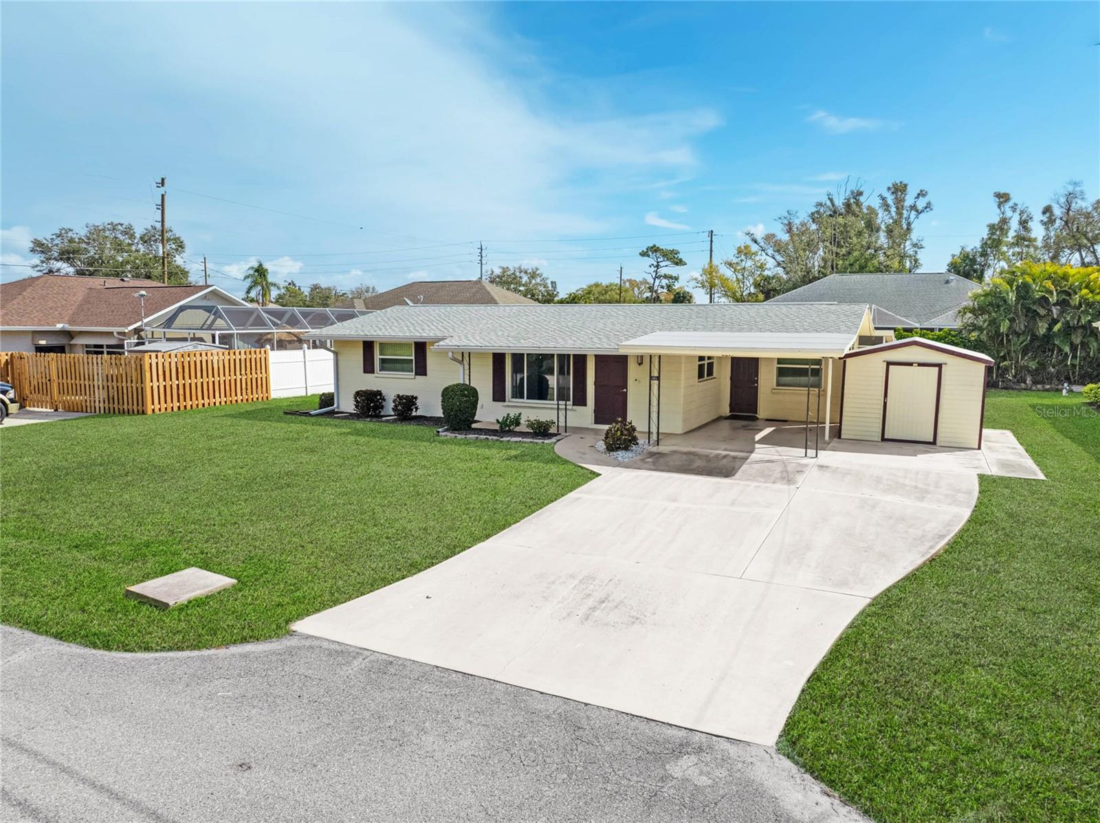 SOUTH VENICE - Residential