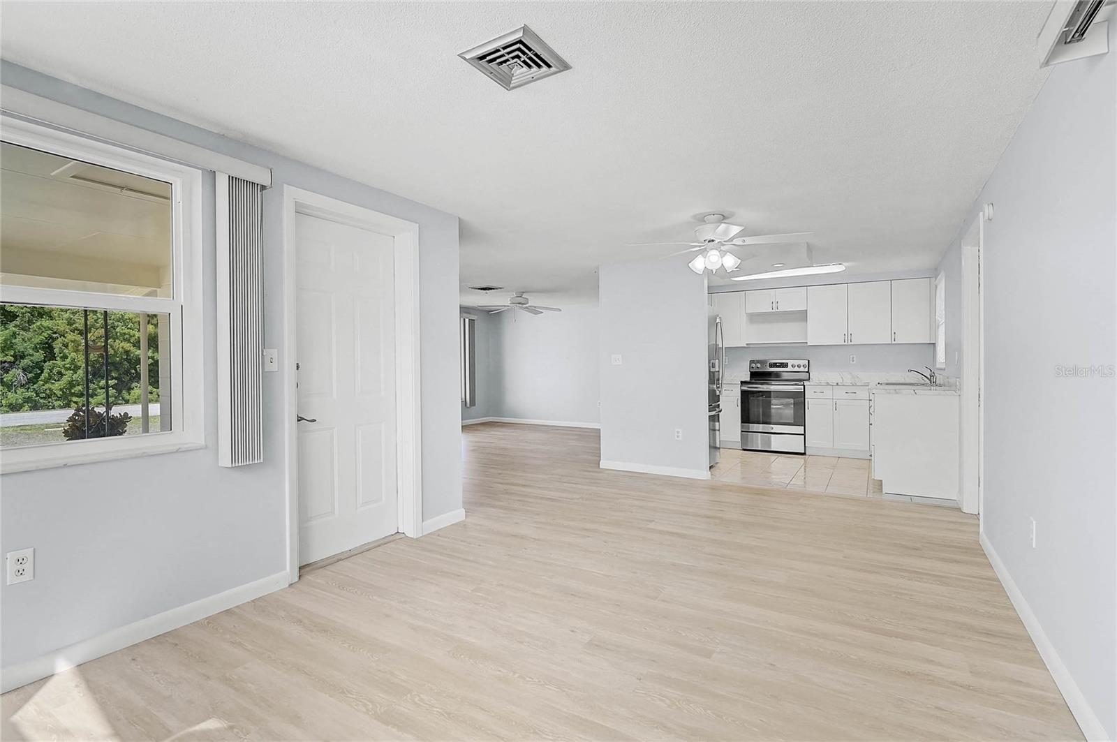 SOUTH VENICE - Residential