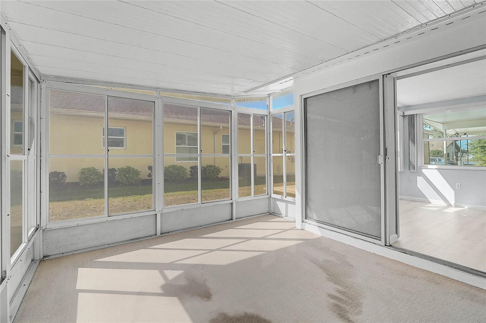 SOUTH VENICE - Residential