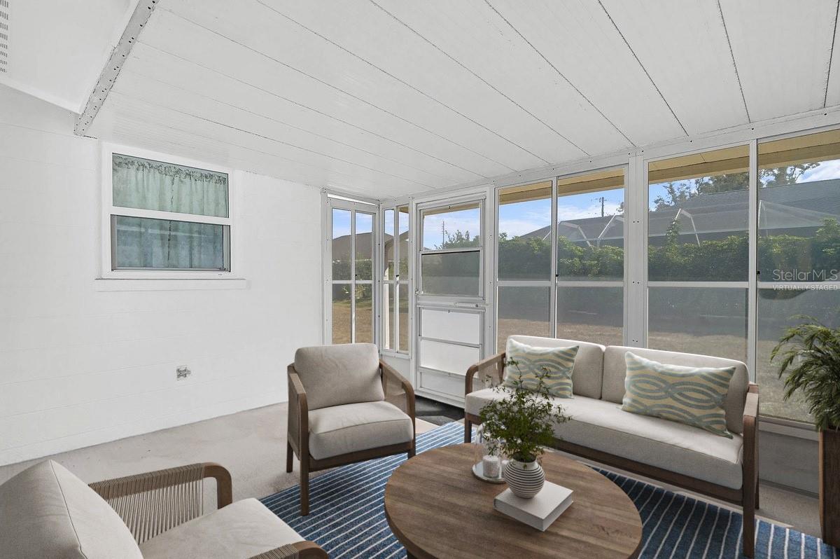 SOUTH VENICE - Residential