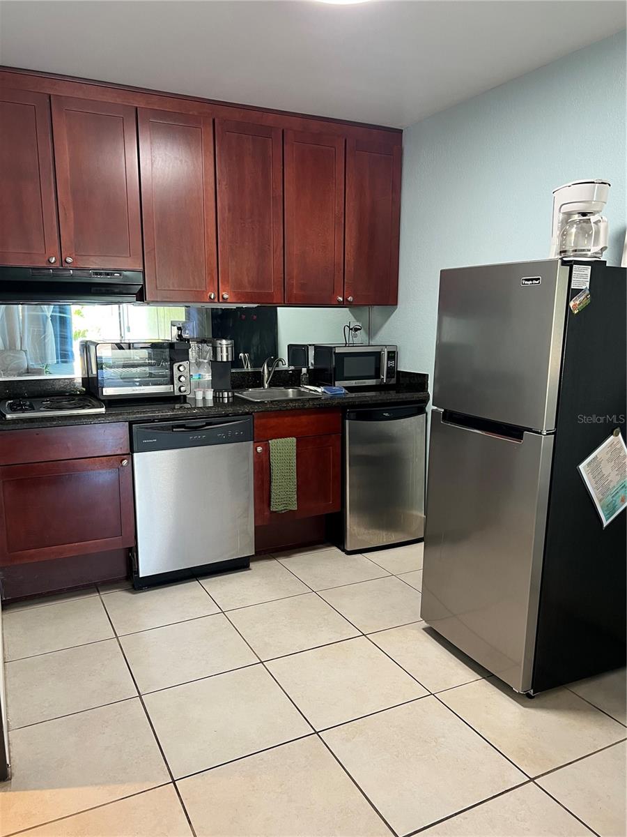 ISLAND RESORT AT MARINERS CLUB - Residential