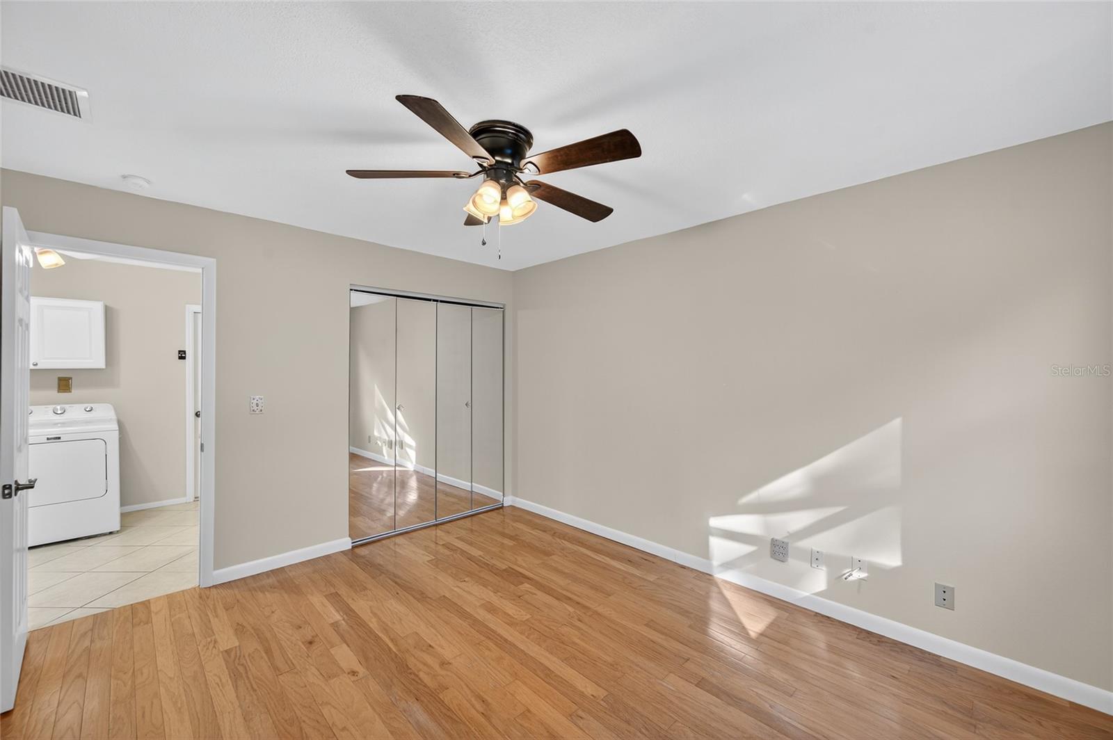 SALLS LAKE PARK - Residential