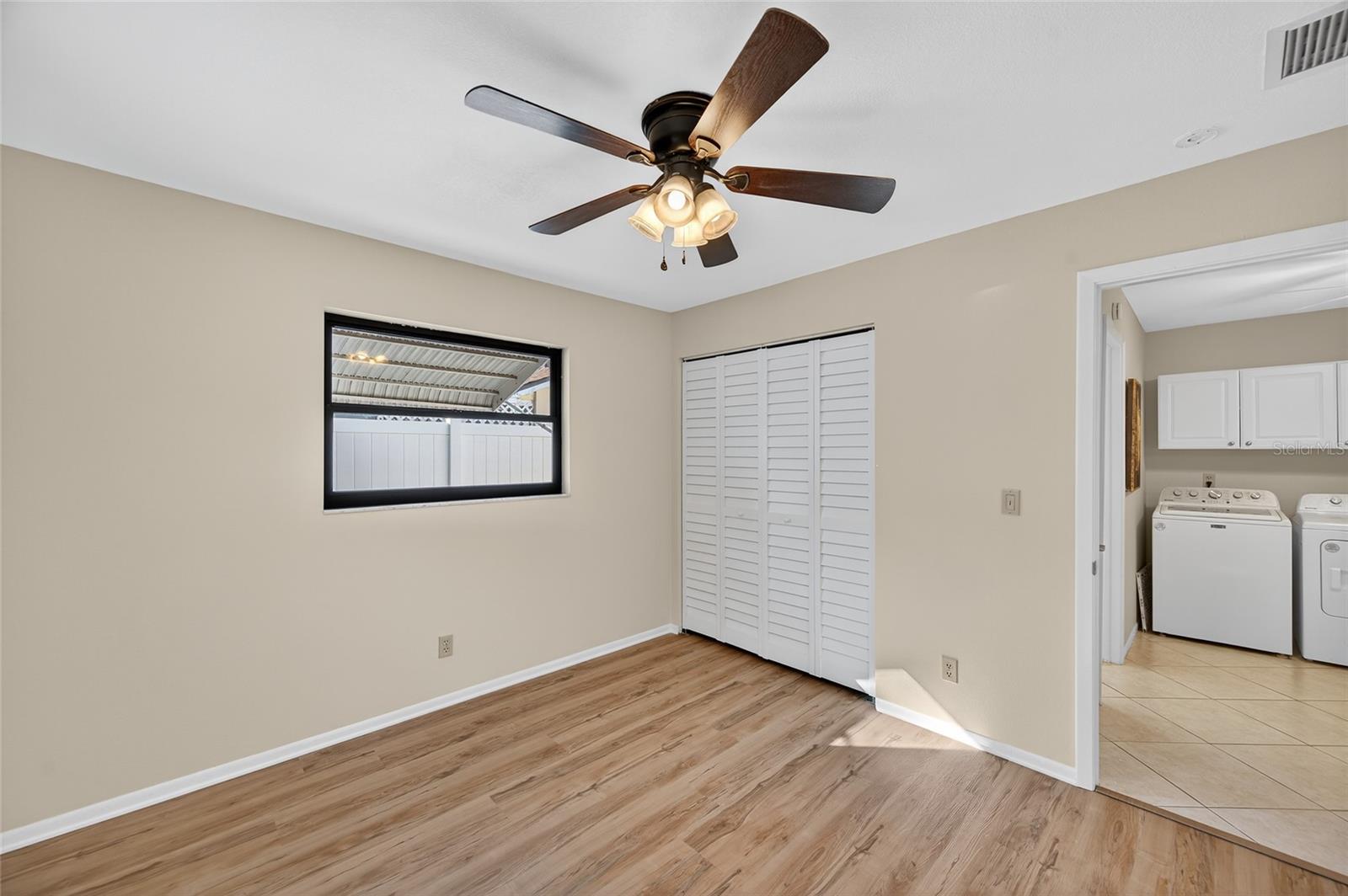 SALLS LAKE PARK - Residential