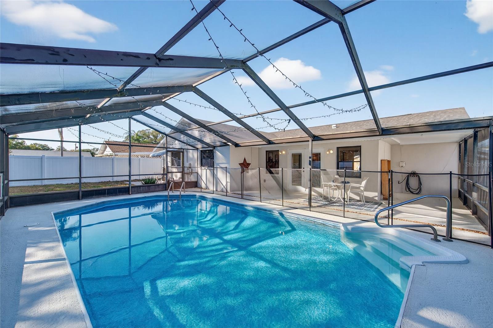 SALLS LAKE PARK - Residential