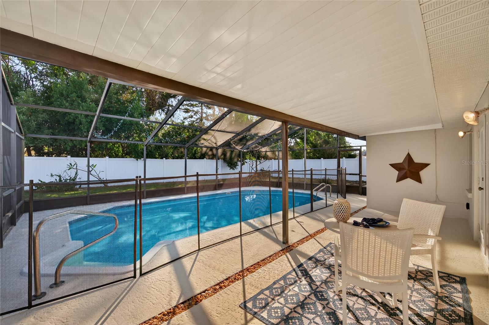 SALLS LAKE PARK - Residential