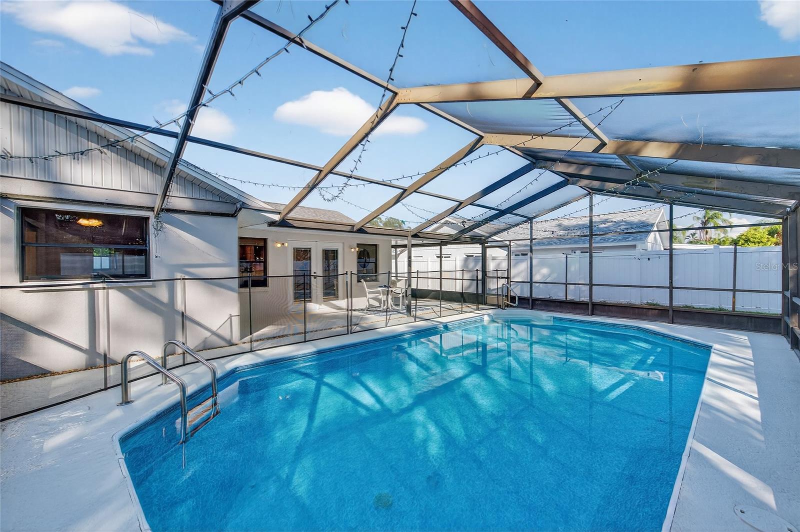 SALLS LAKE PARK - Residential