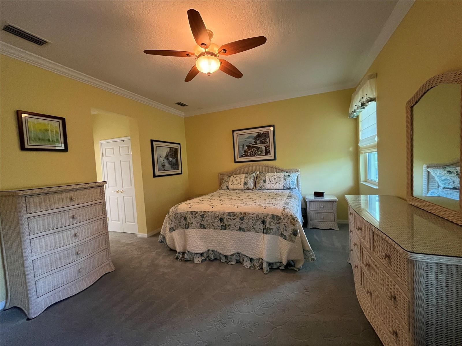 ARLINGTON RIDGE - Residential