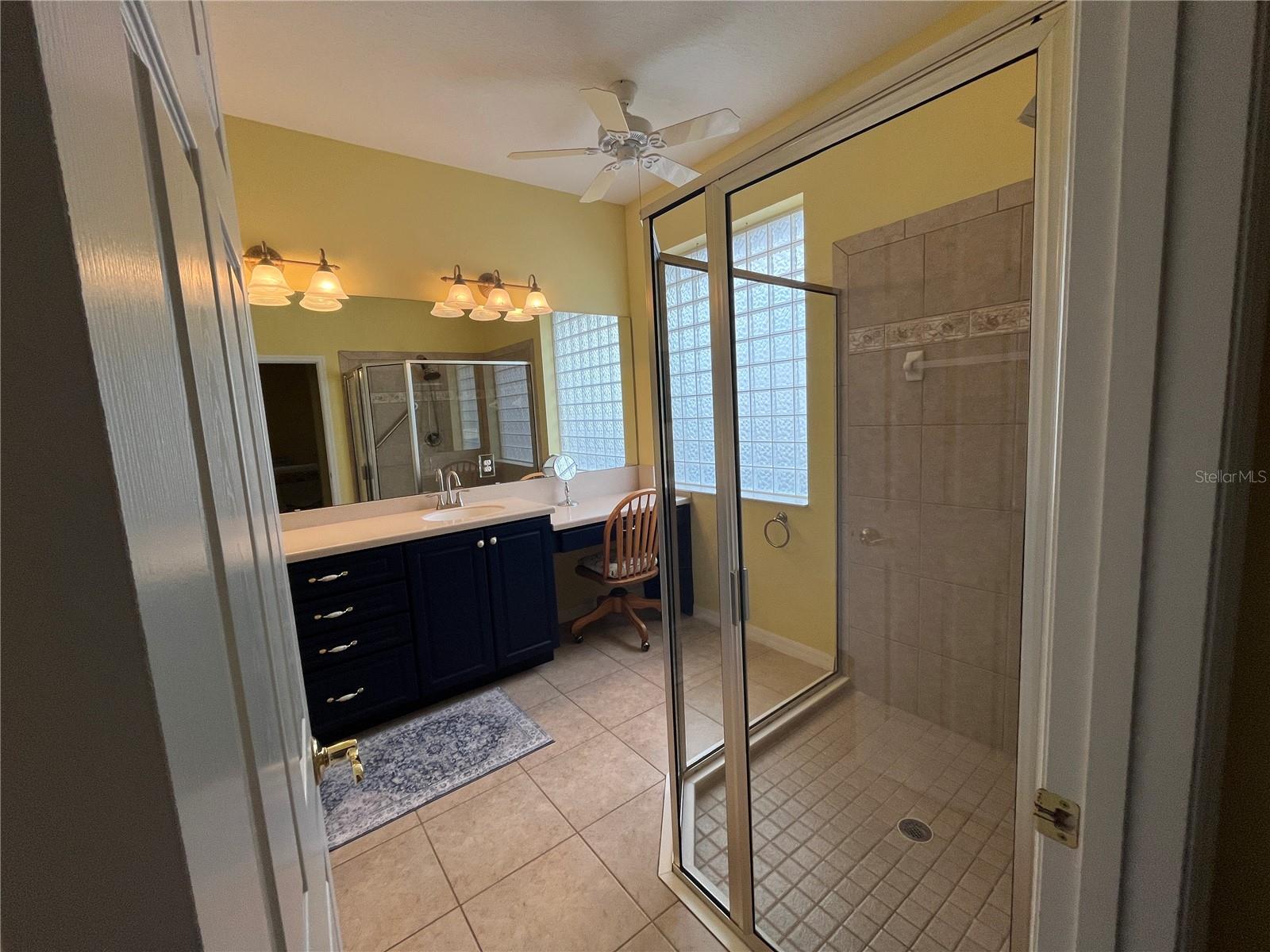 ARLINGTON RIDGE - Residential