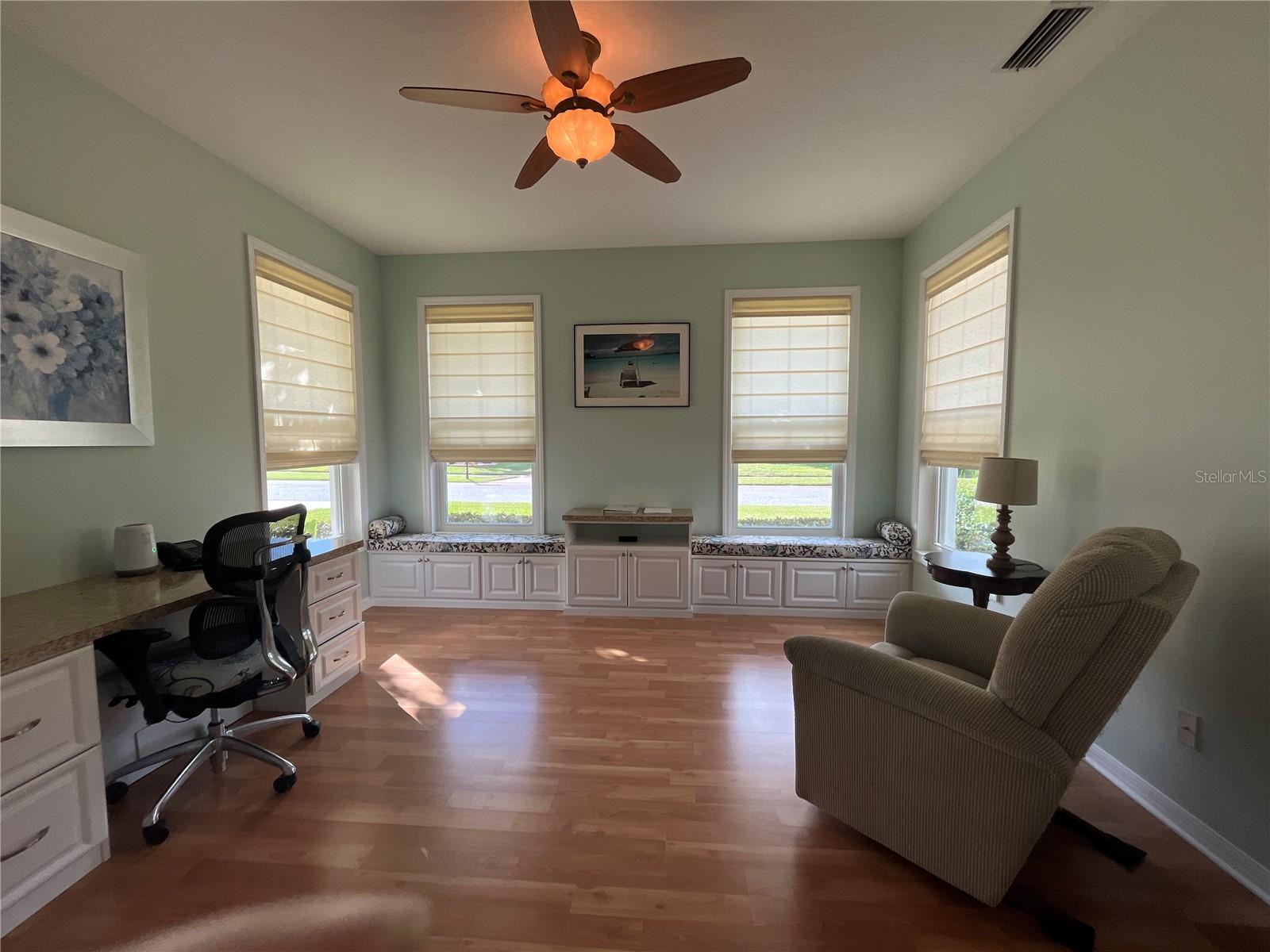 ARLINGTON RIDGE - Residential