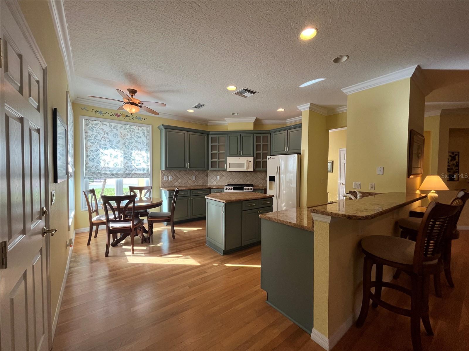 ARLINGTON RIDGE - Residential