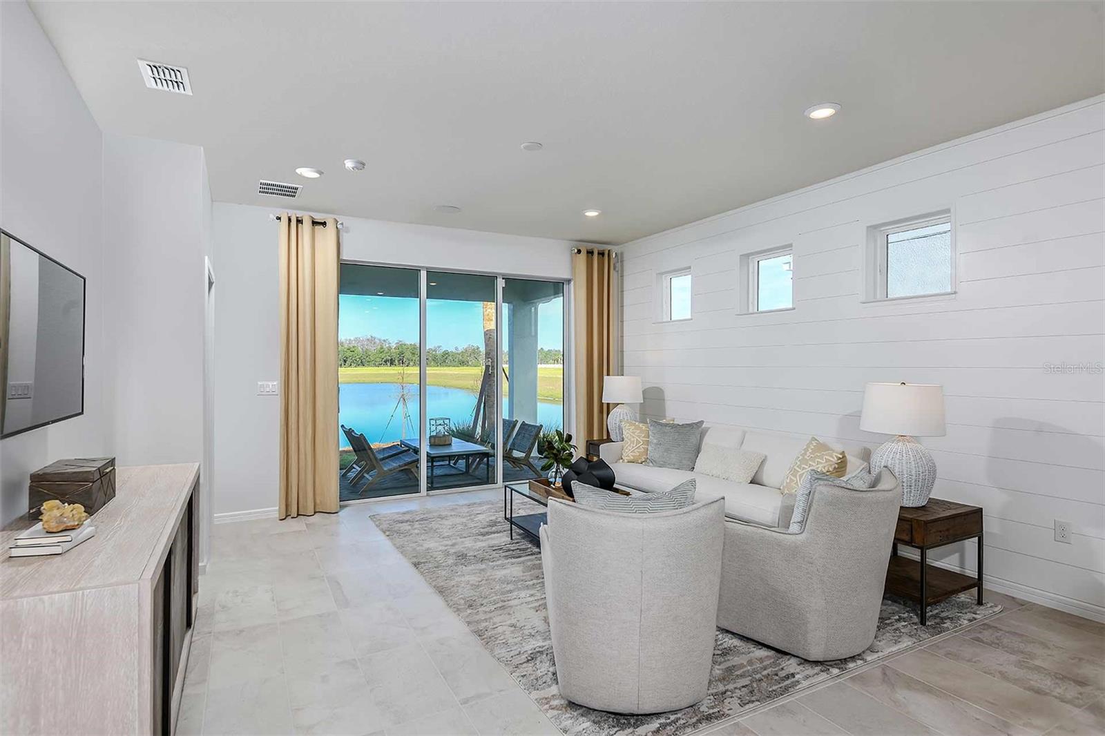 DEL WEBB SUNBRIDGE - Residential