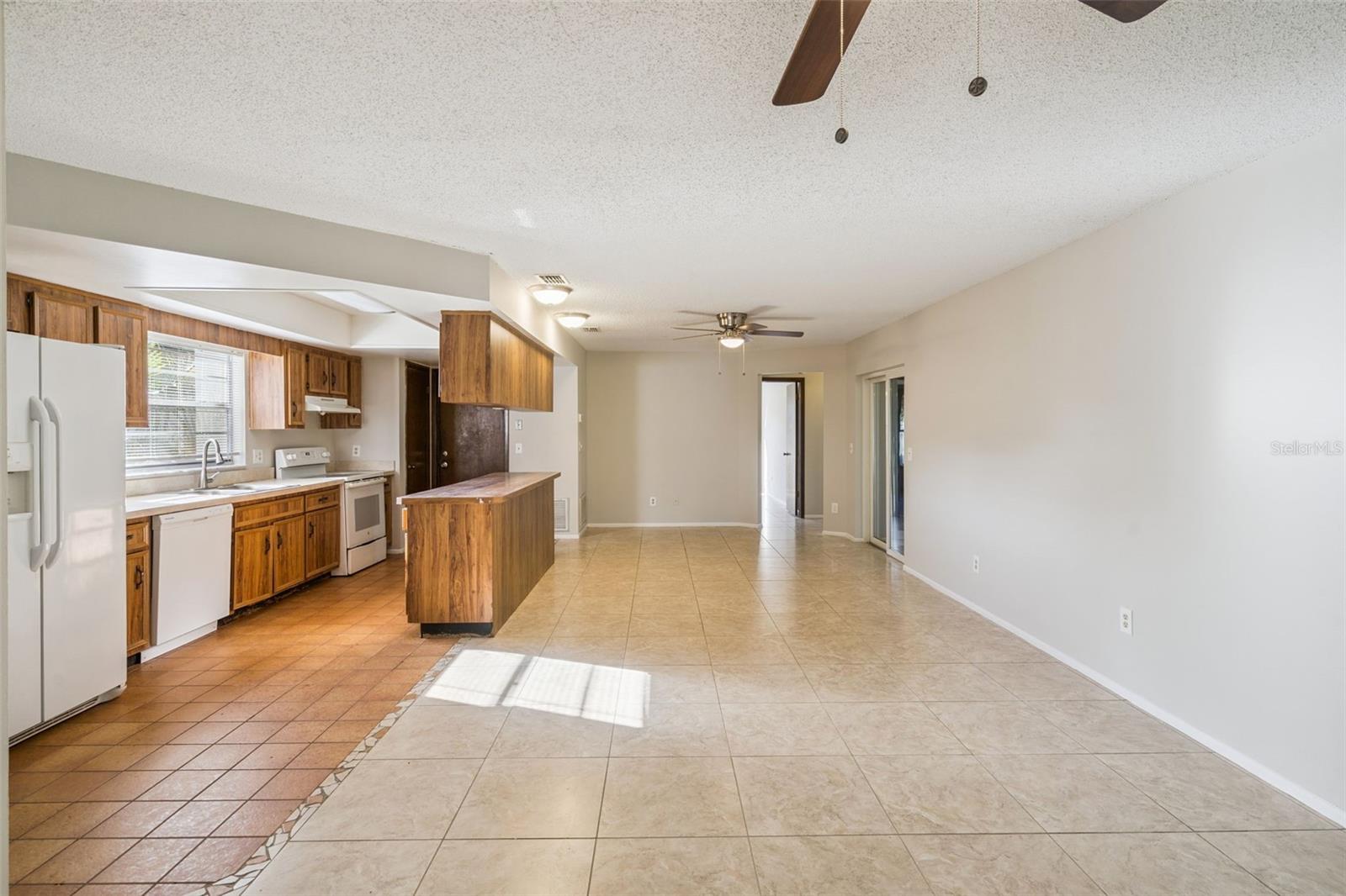 1830 GLADIOLAS DRIVE