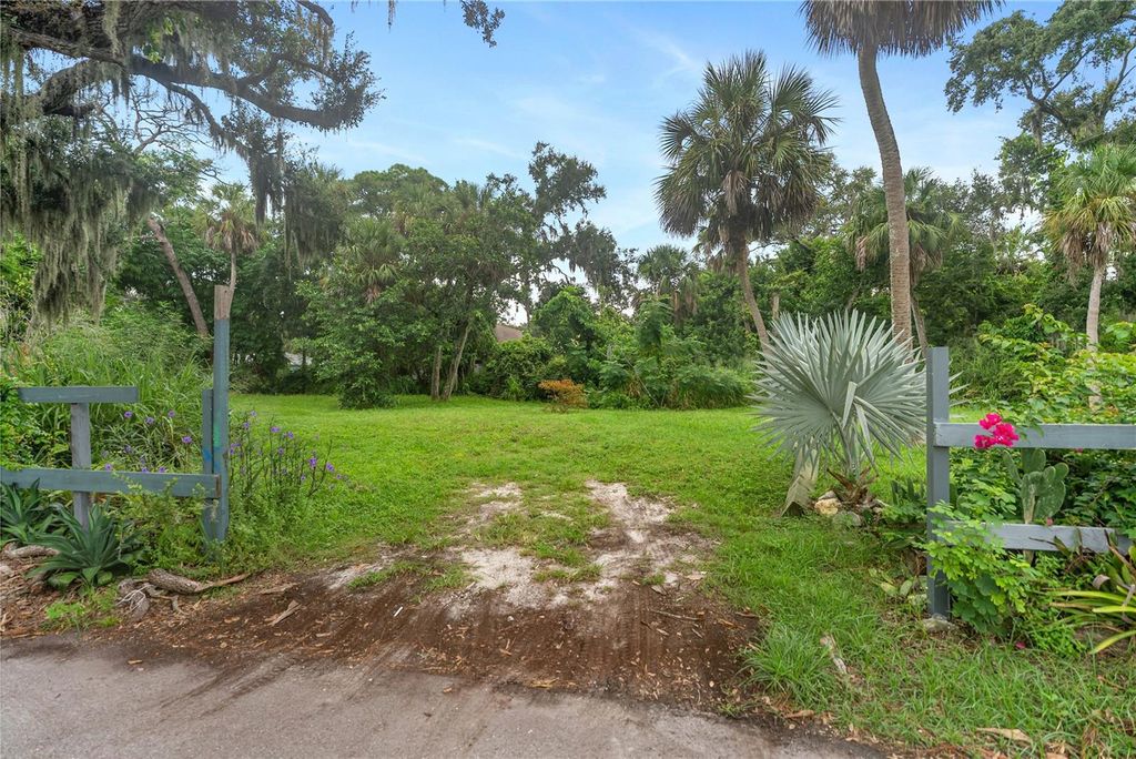 Photo of 1277 43rd Street, Sarasota, FL 34234 (MLS # A4664805)