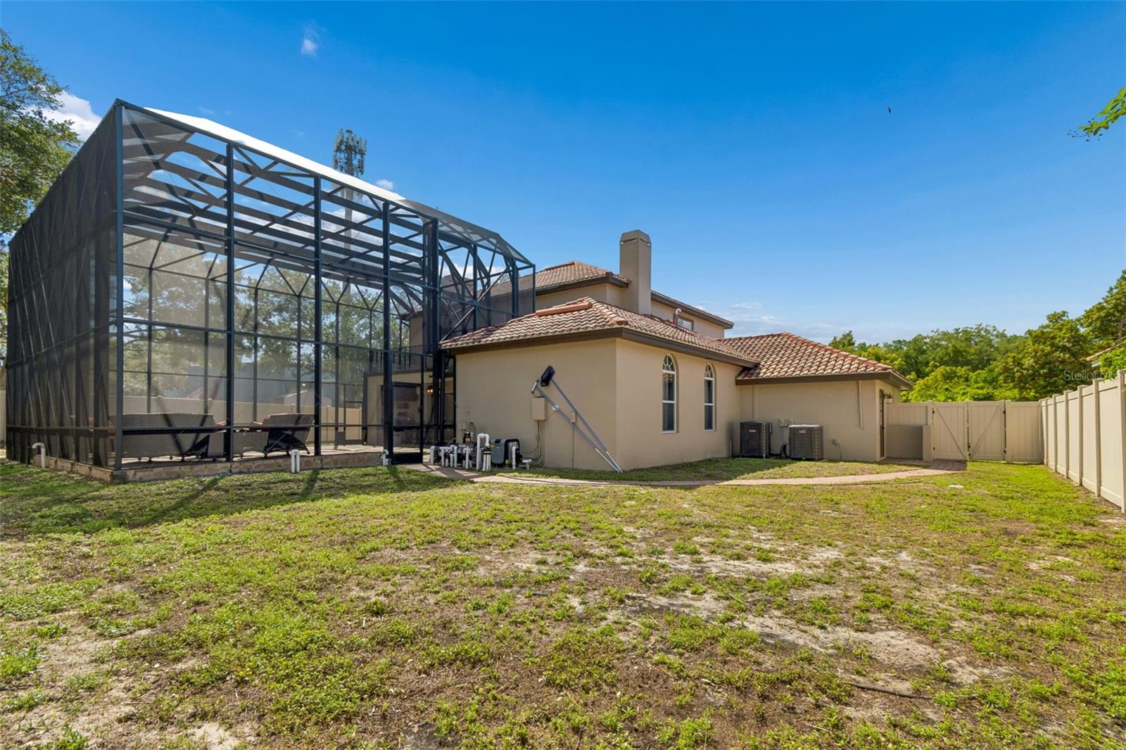 CRYSTAL SPRING - Residential