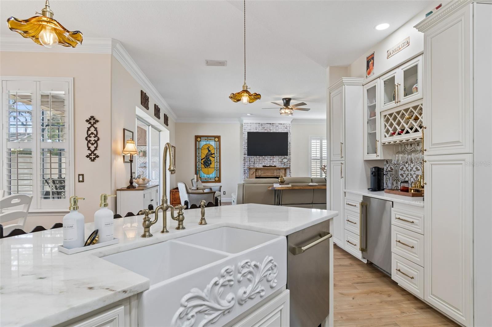 CRYSTAL SPRING - Residential
