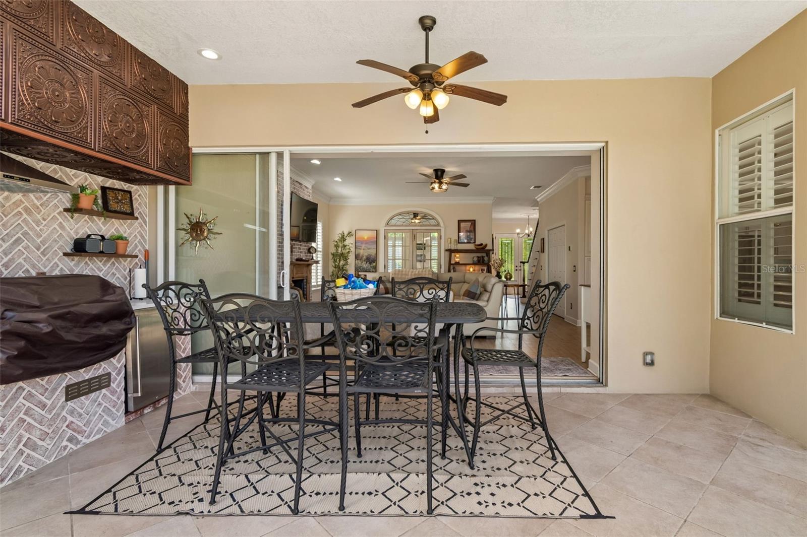 CRYSTAL SPRING - Residential