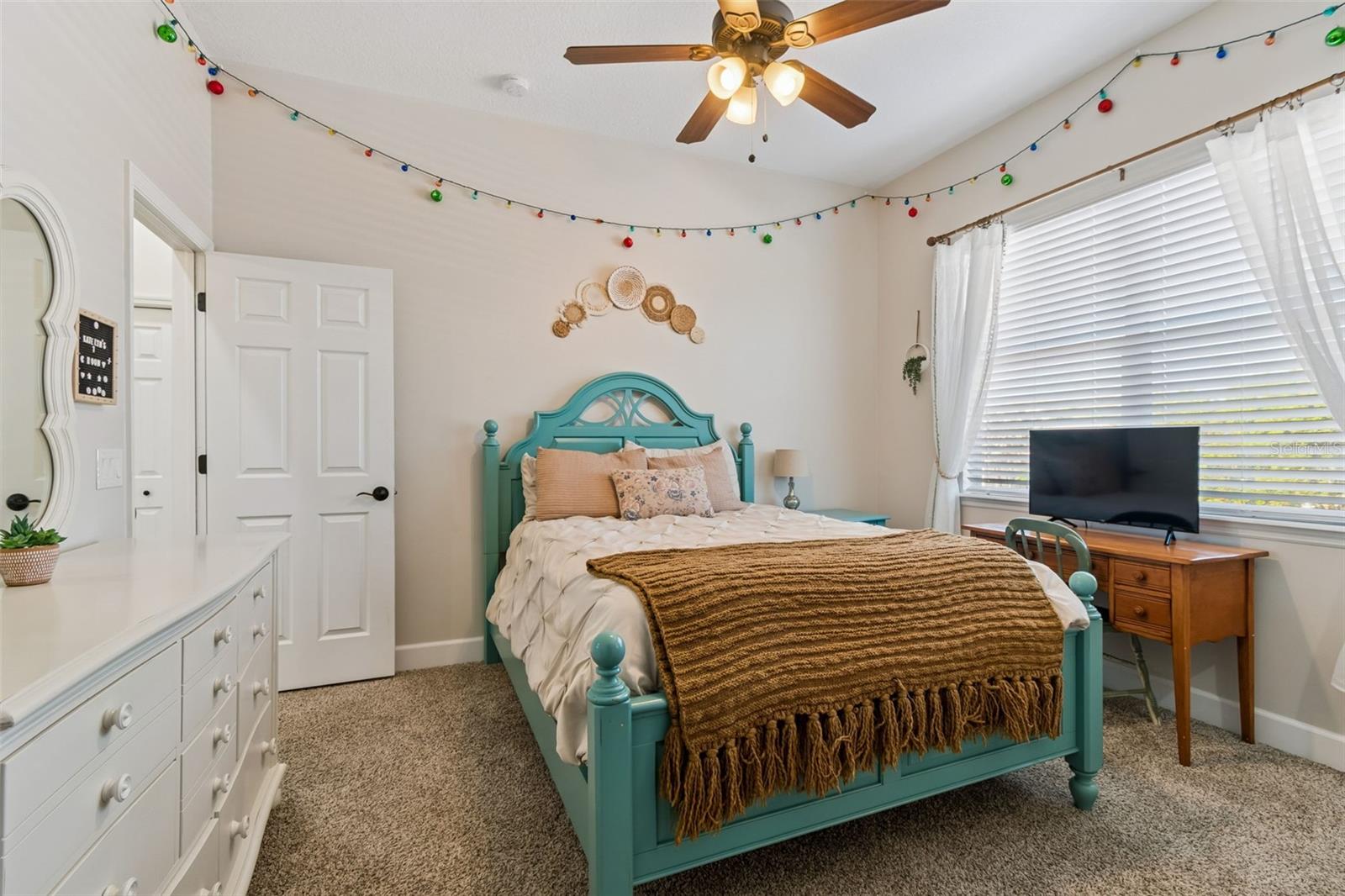 CRYSTAL SPRING - Residential