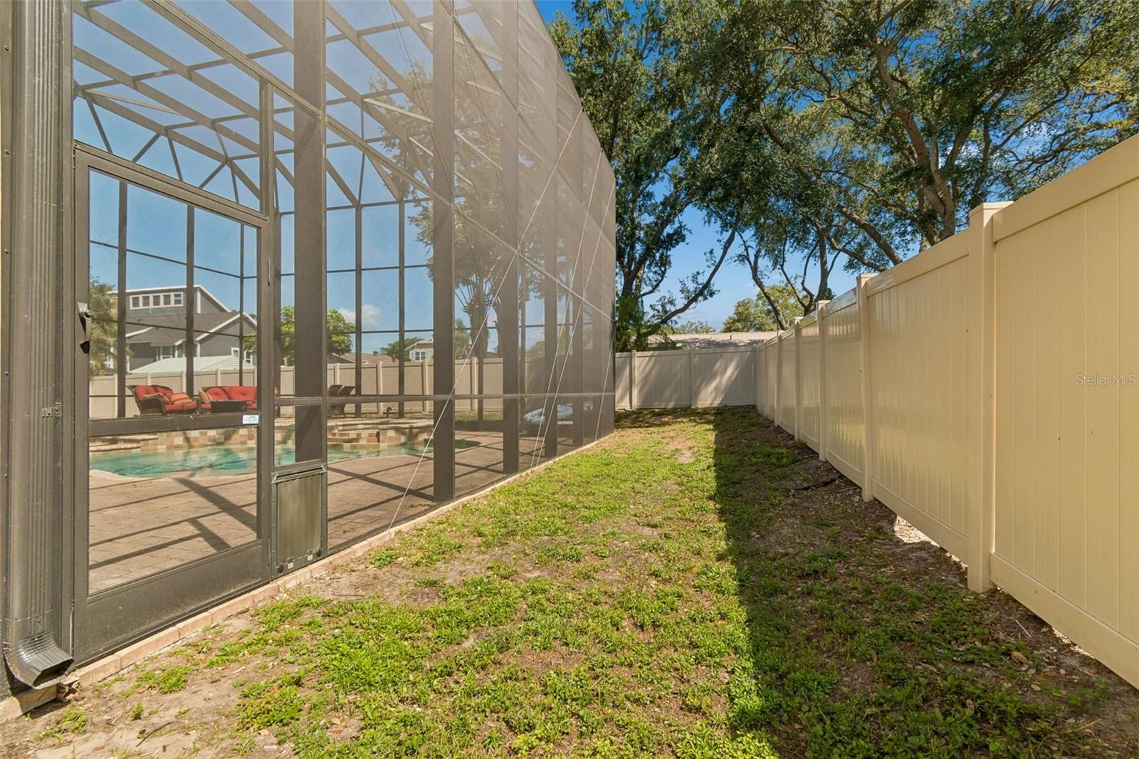 CRYSTAL SPRING - Residential