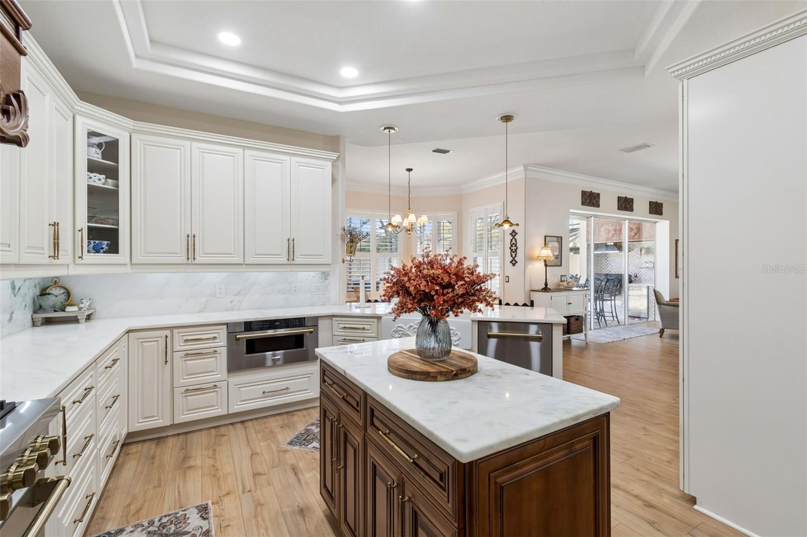 CRYSTAL SPRING - Residential