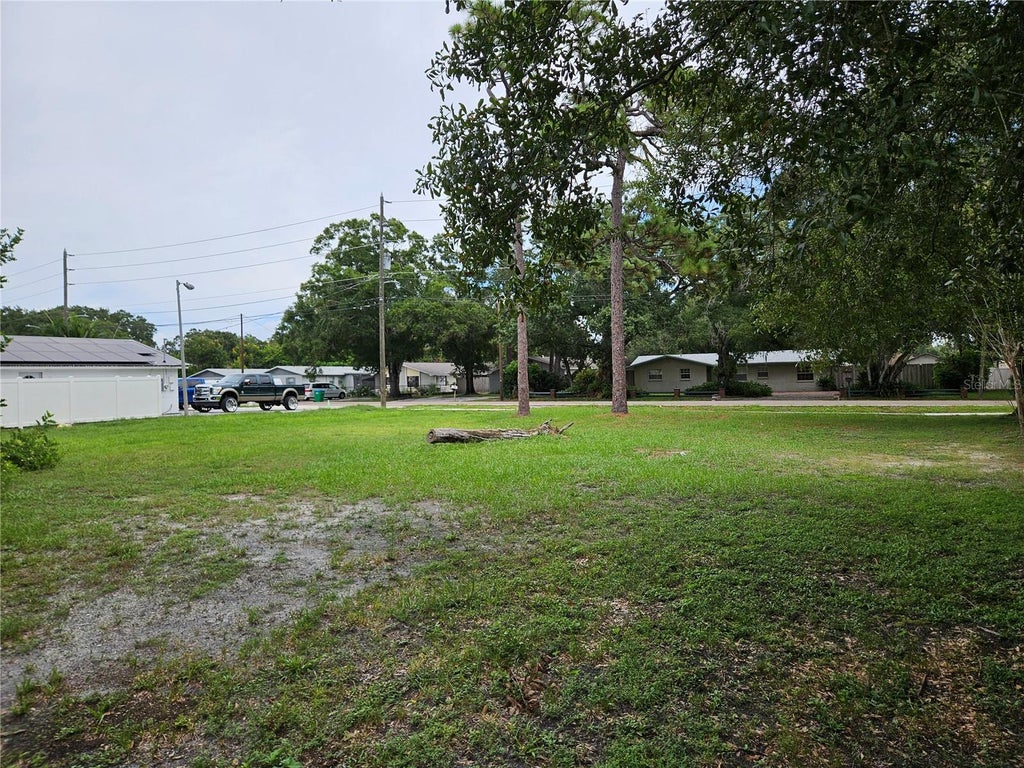 Photo of 15088 Avalon Avenue, Clearwater, FL 33760 (MLS # TB8551644)