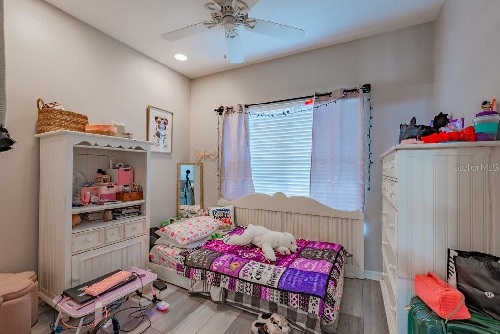 FISHHAWK RANCH TWNHMS PH - Residential