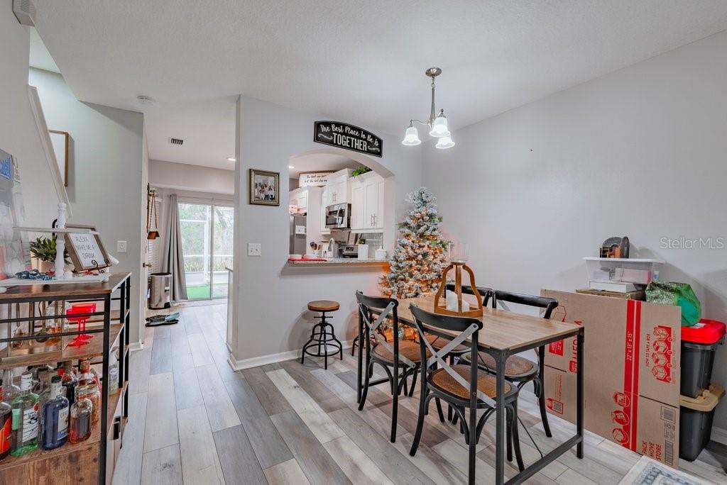 FISHHAWK RANCH TWNHMS PH - Residential