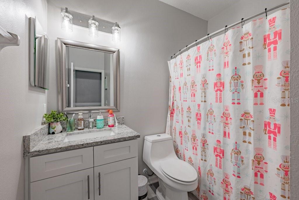 FISHHAWK RANCH TWNHMS PH - Residential