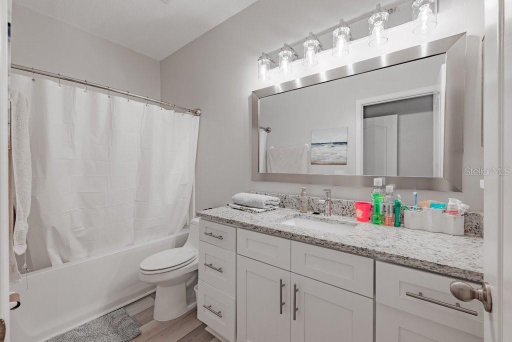 FISHHAWK RANCH TWNHMS PH - Residential