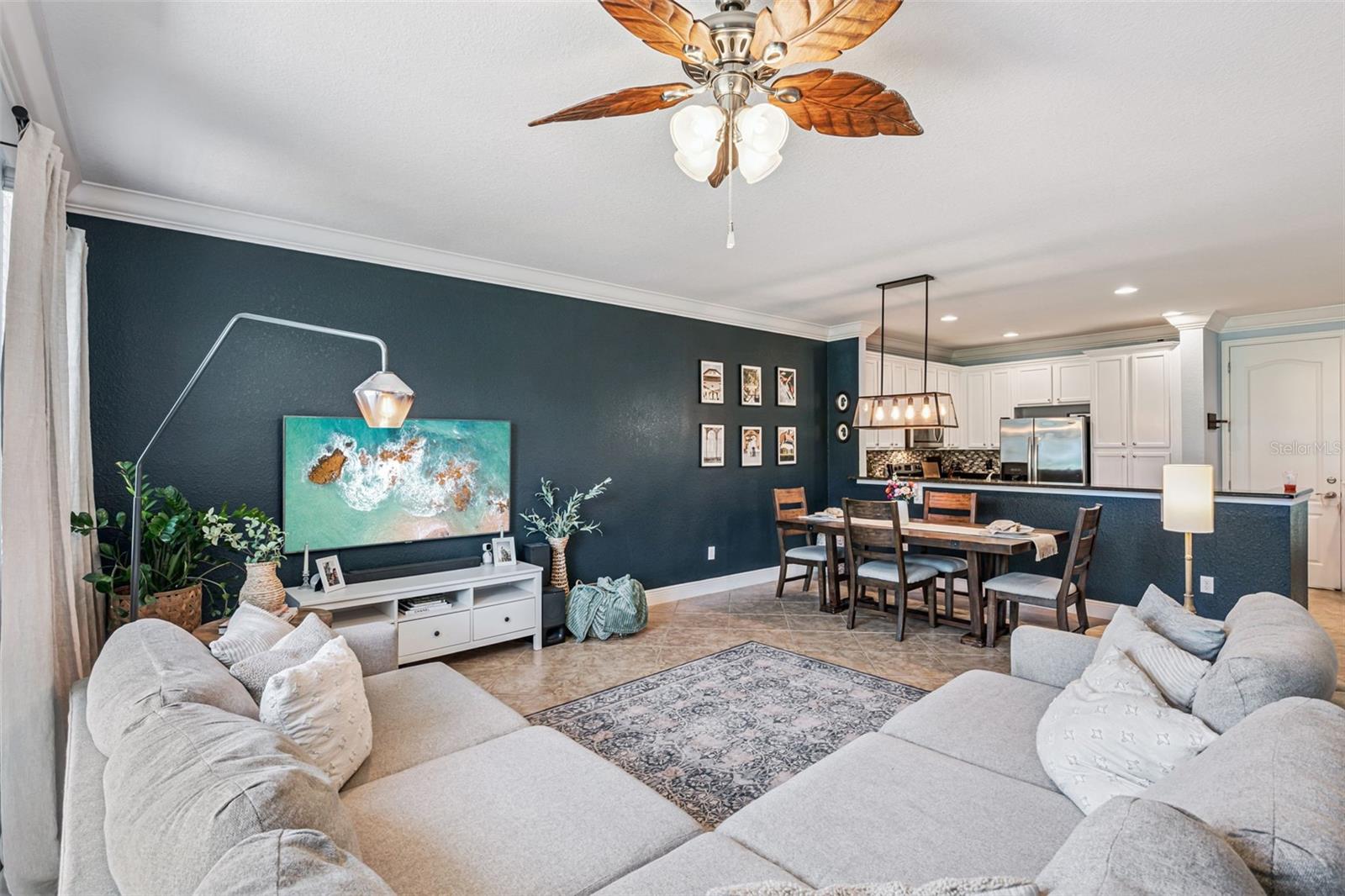 8061 PRESTBURY DRIVE