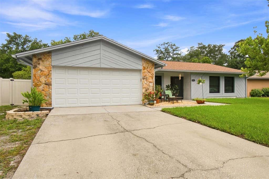 Photo of 3721 Sand Pebble Drive, Valrico, FL 33596 (MLS # TB8542330)