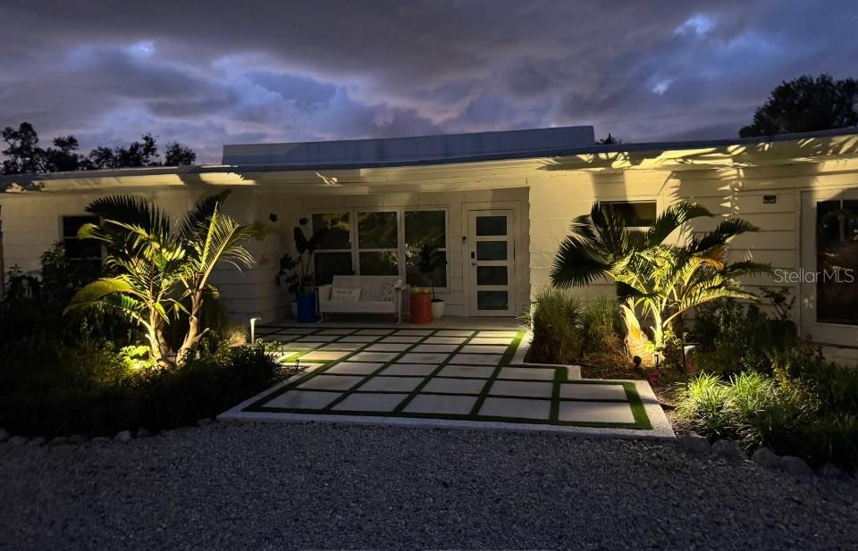 EMERALD HARBOR - Residential Lease