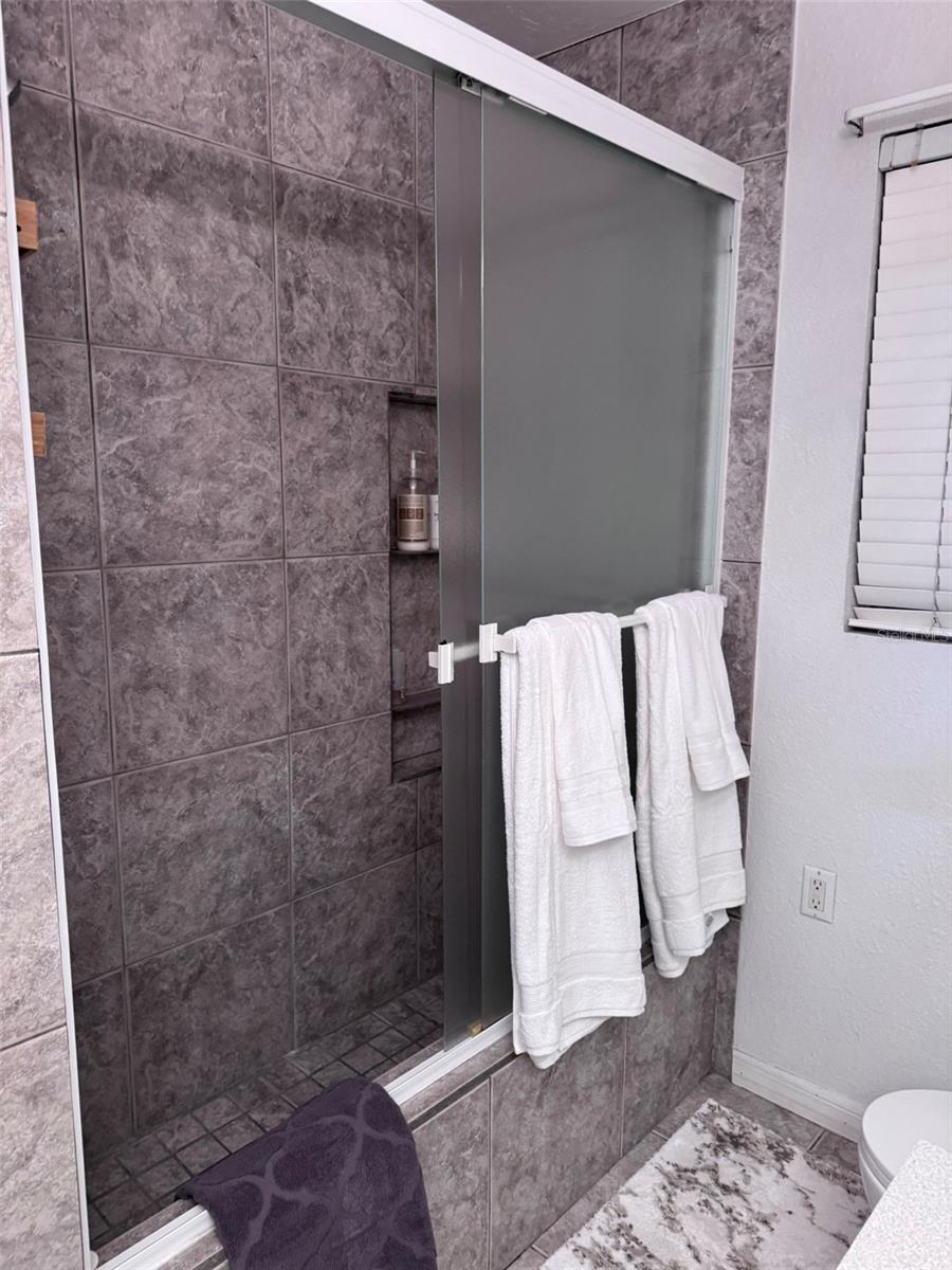 EMERALD HARBOR - Residential Lease