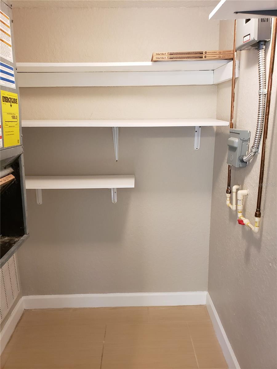 HANAN ESTATES - Residential Lease