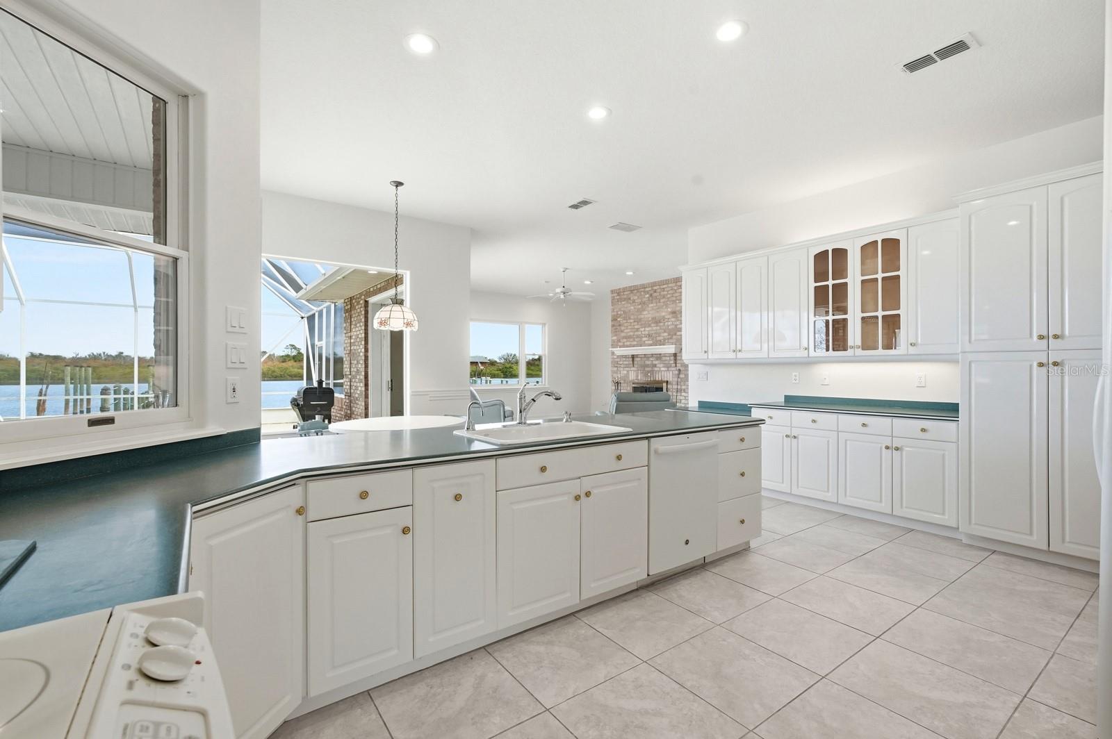 CUSTERS PALM HARBOR SUB - Residential