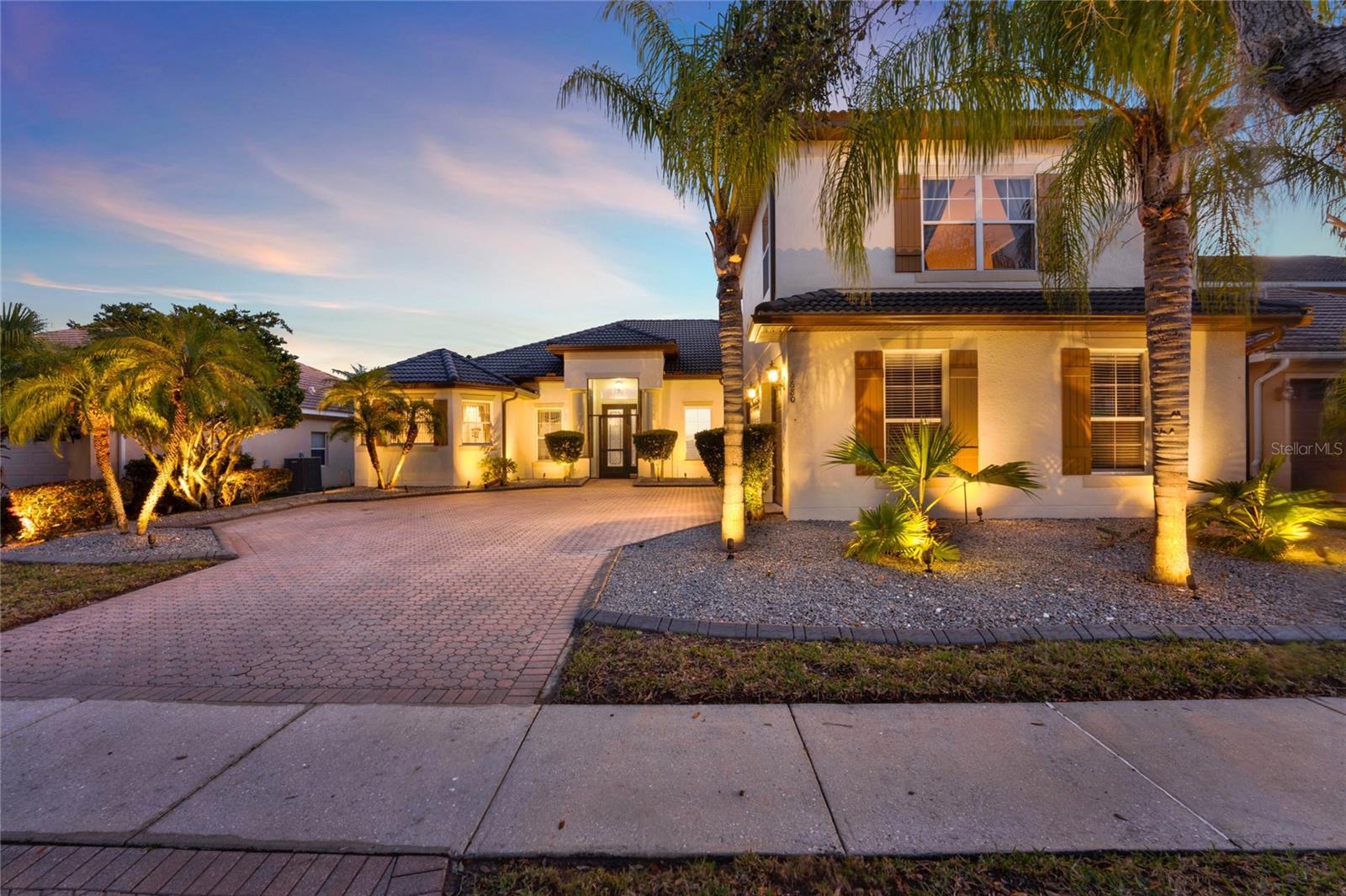2680 LOOKOUT LANE