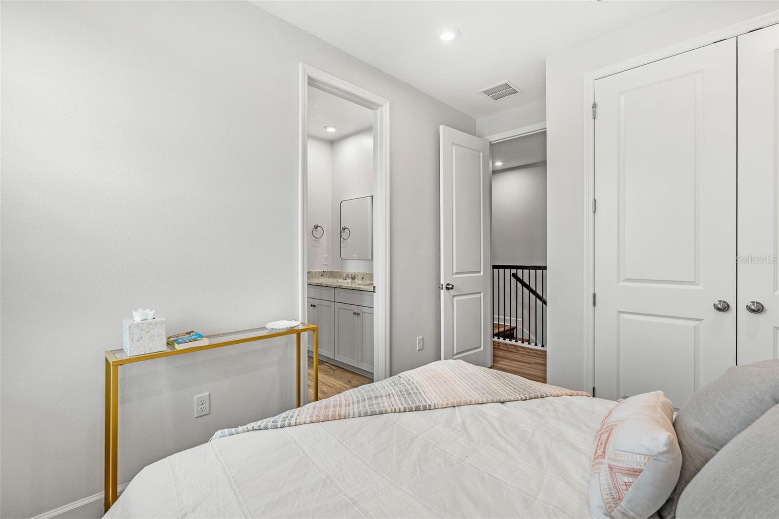 CELEBRATION ISLAND VILLAGE - Residential