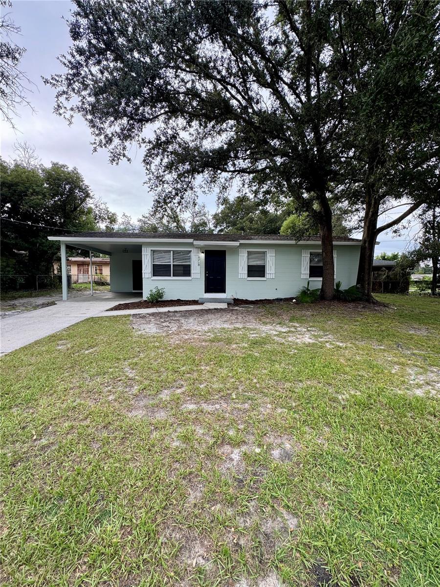 Photo of 4218 Empire Place, Tampa, FL 33610 (MLS # TB8554187)