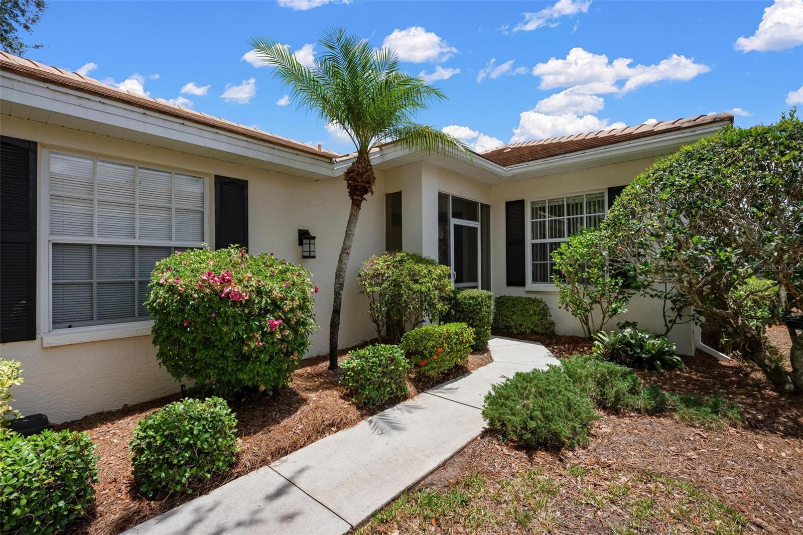 Search Properties for Sale 4 880 CHALMERS DRIVE 880