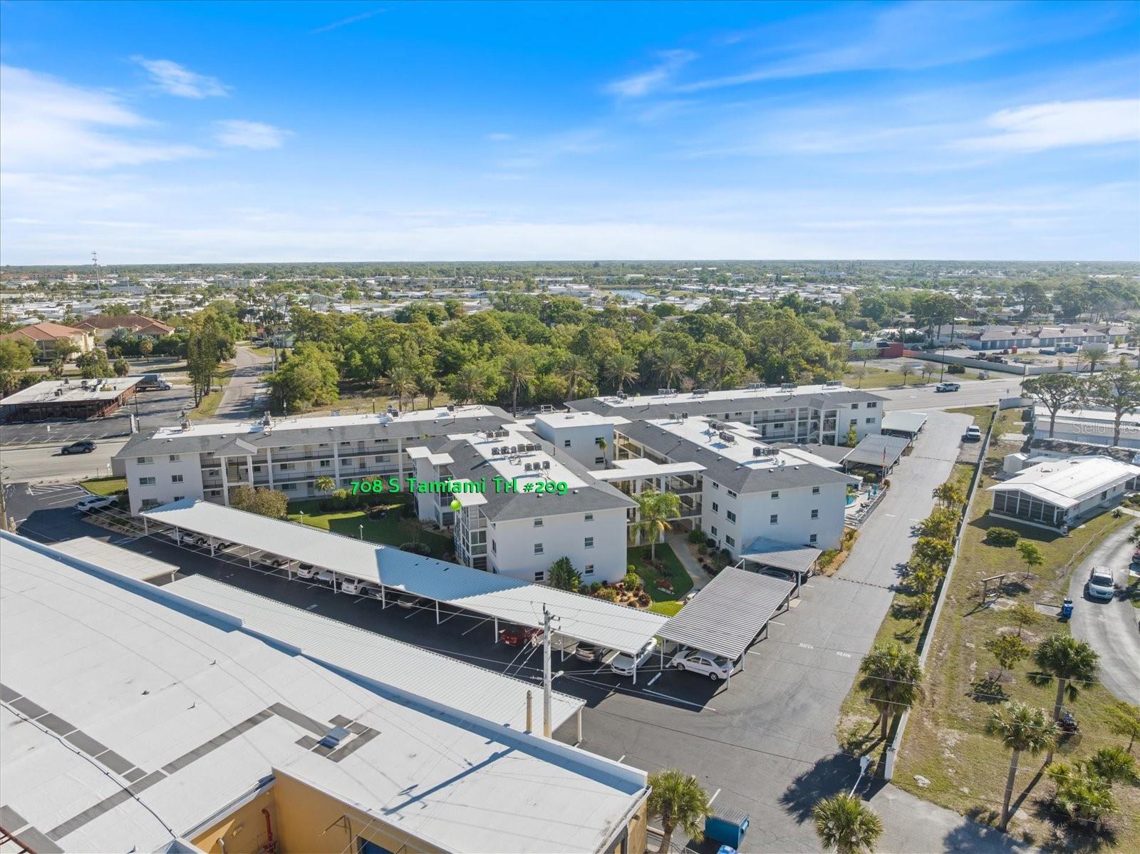 HOLIDAY APTS - Residential