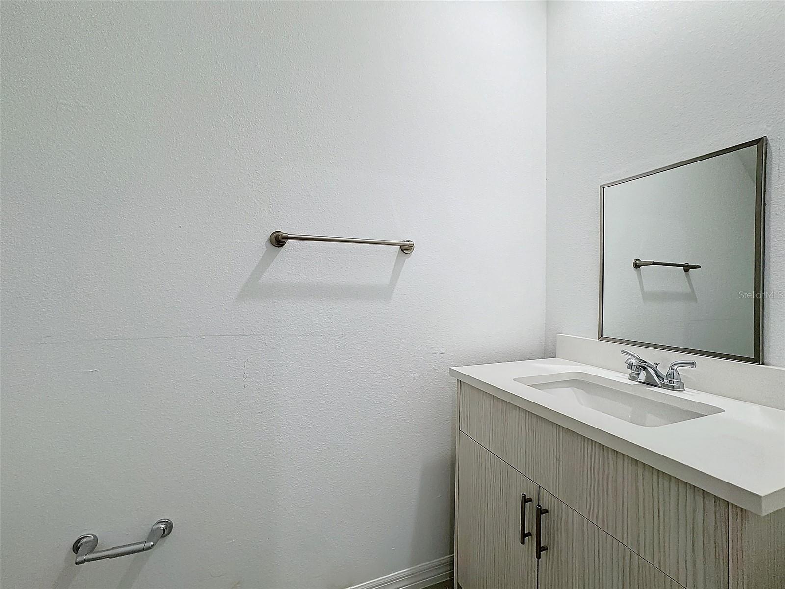 BARTON COURT - Residential Lease