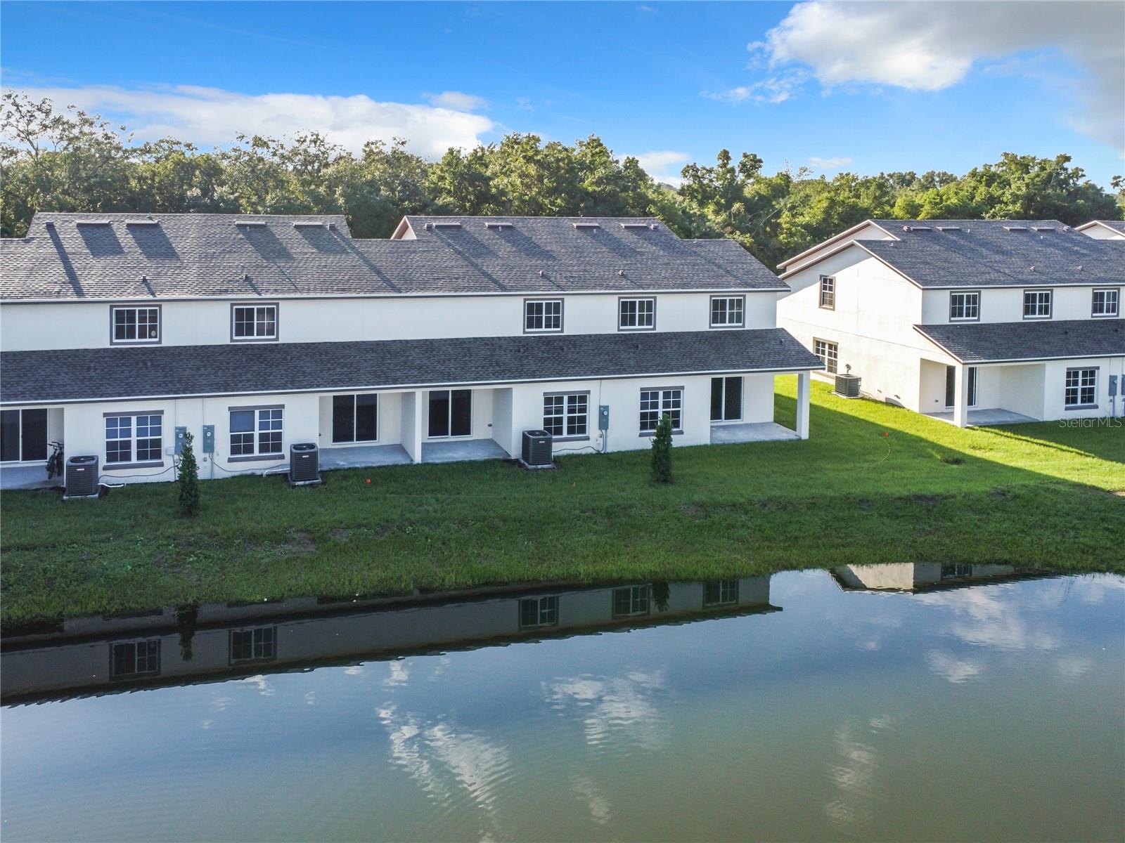 BARTON COURT - Residential Lease