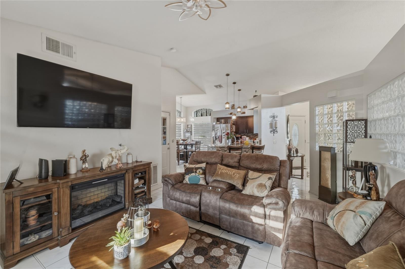 WILLOWBROOK PH 01 - Residential