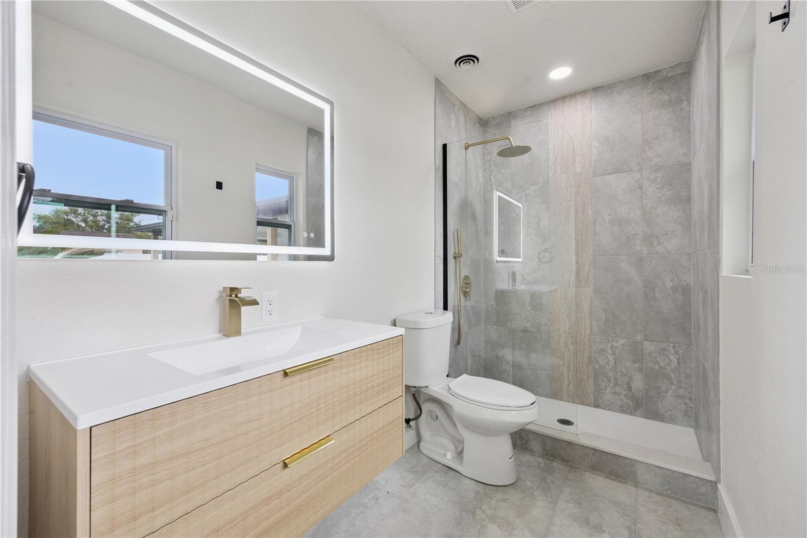 ASBURY PARK - Residential