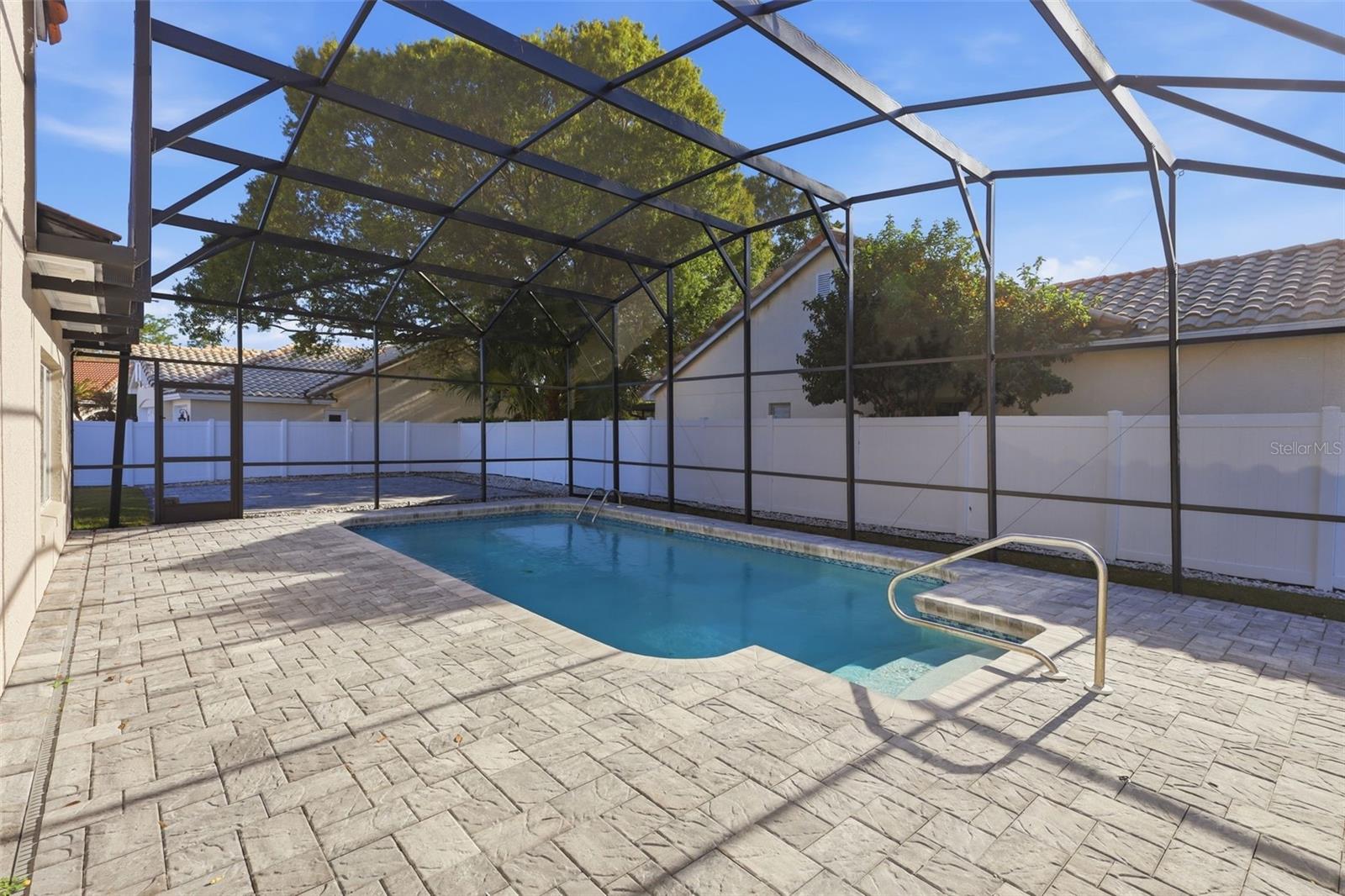 VENTURA PLACE - Residential