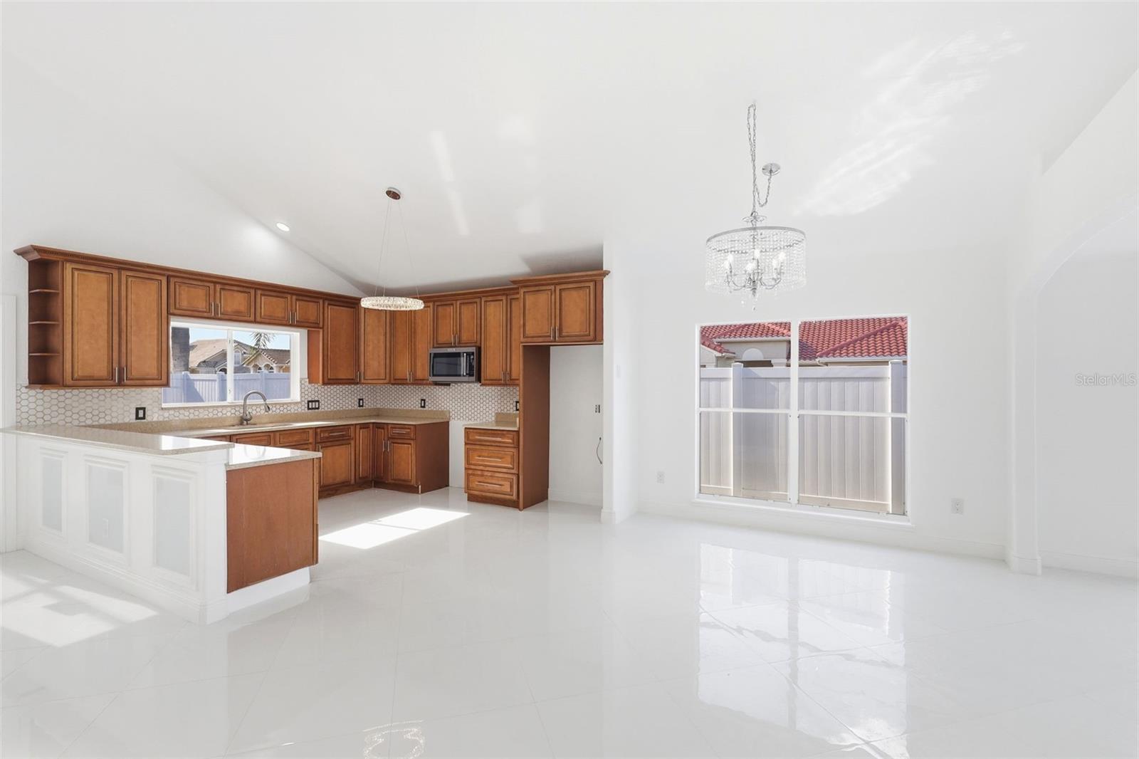 VENTURA PLACE - Residential